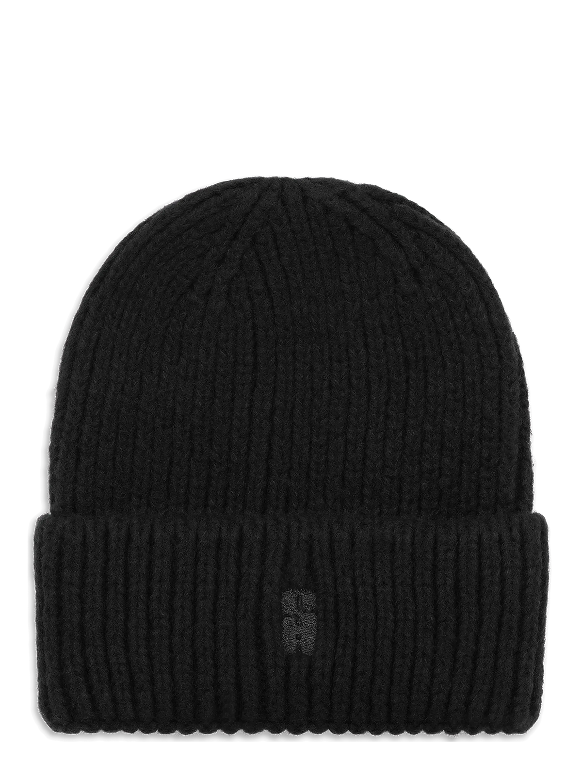 Brenda Beanie fra Sui Ava i Black, blød chunky ribstrikket hue med uld og genanvendt polyester – køb hos butikalrum.dk.