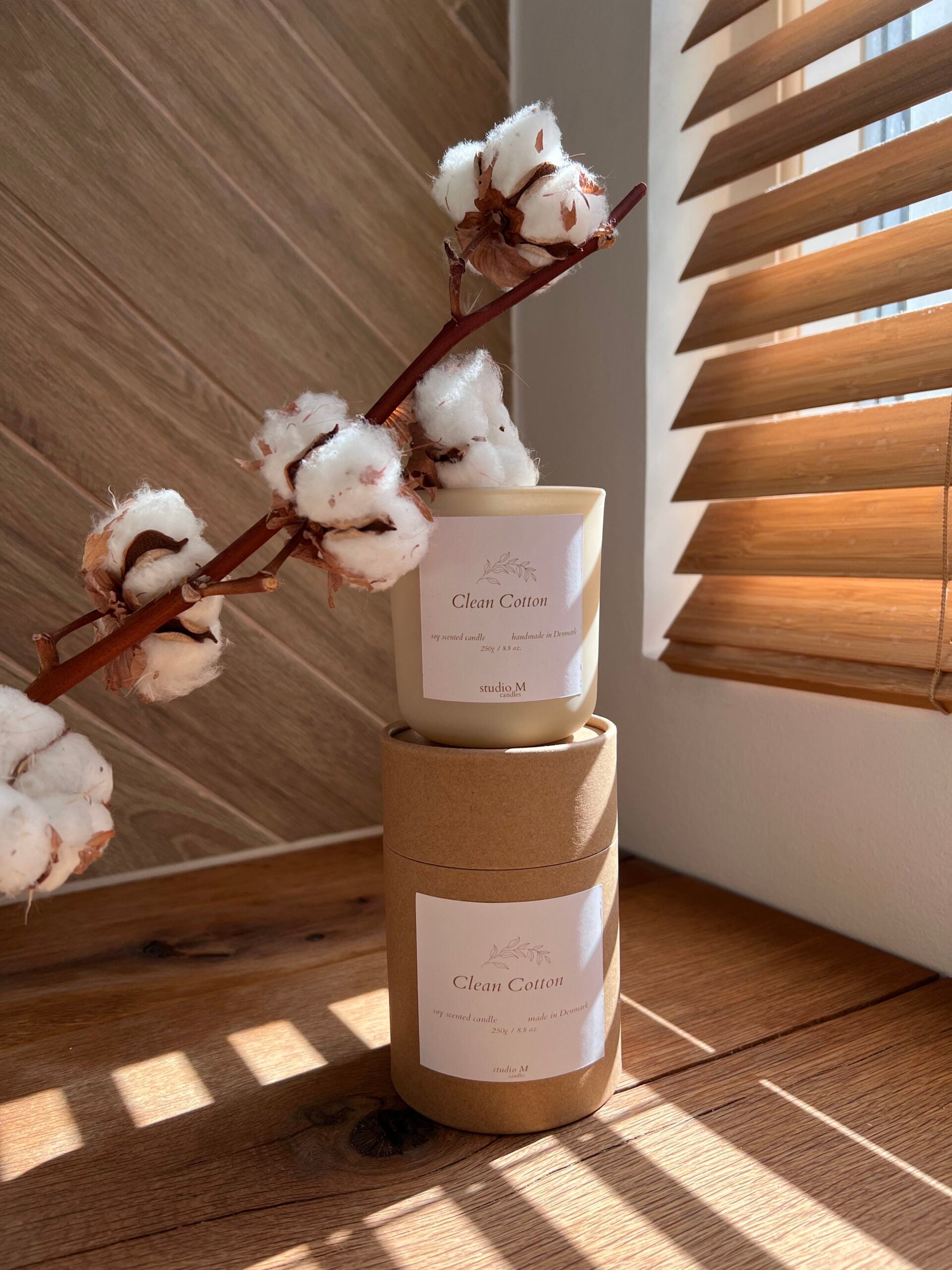 Clean Cotton duftlys fra Studio McCandles – frisk duft af nyvasket linned med citrus, blomster og moskus