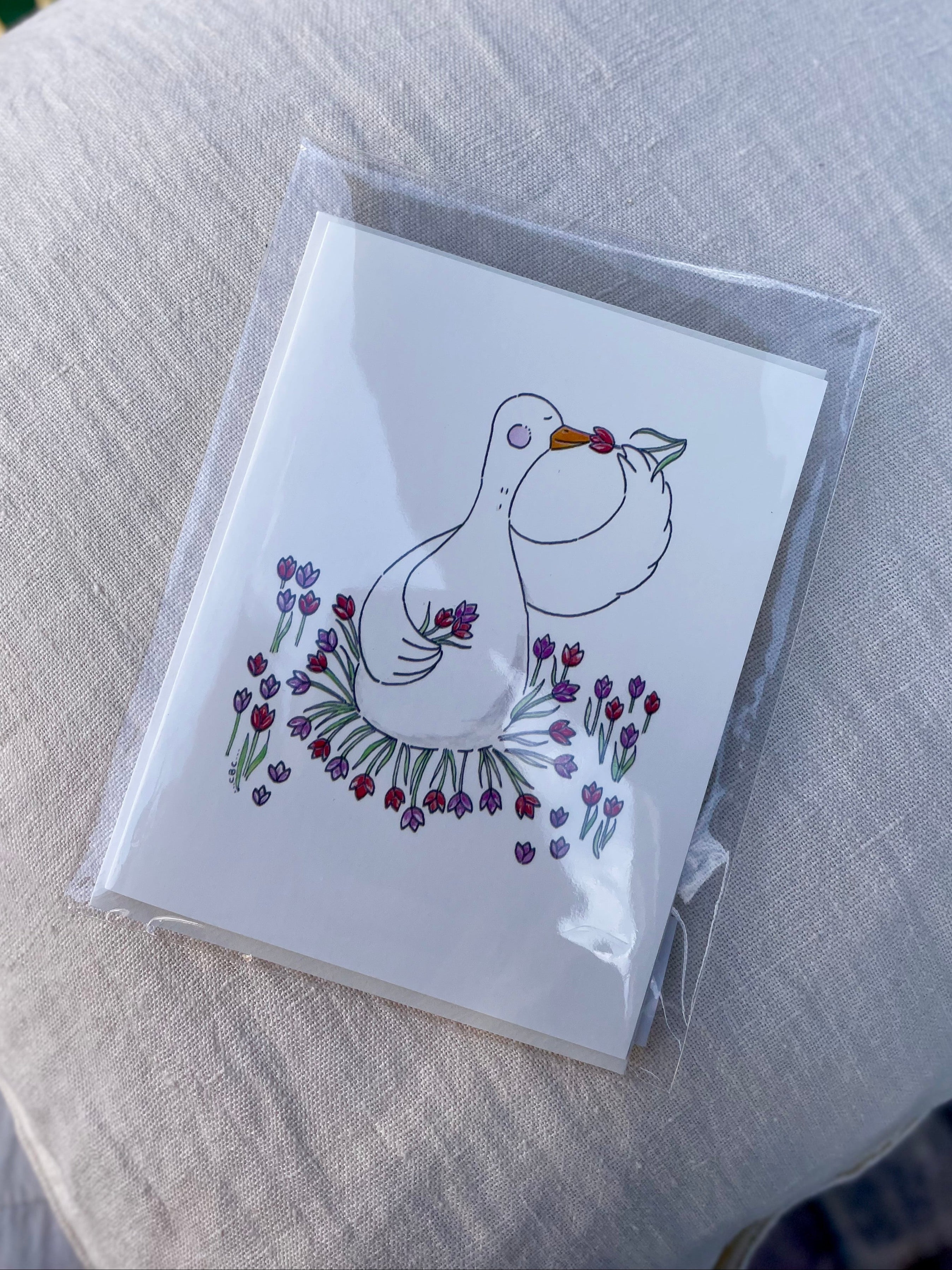 A6 kort med gås og tulipaner illustreret af Cecilie Birk Carmona – køb hos Butik Alrum på Amager eller online på butikalrum.dk.