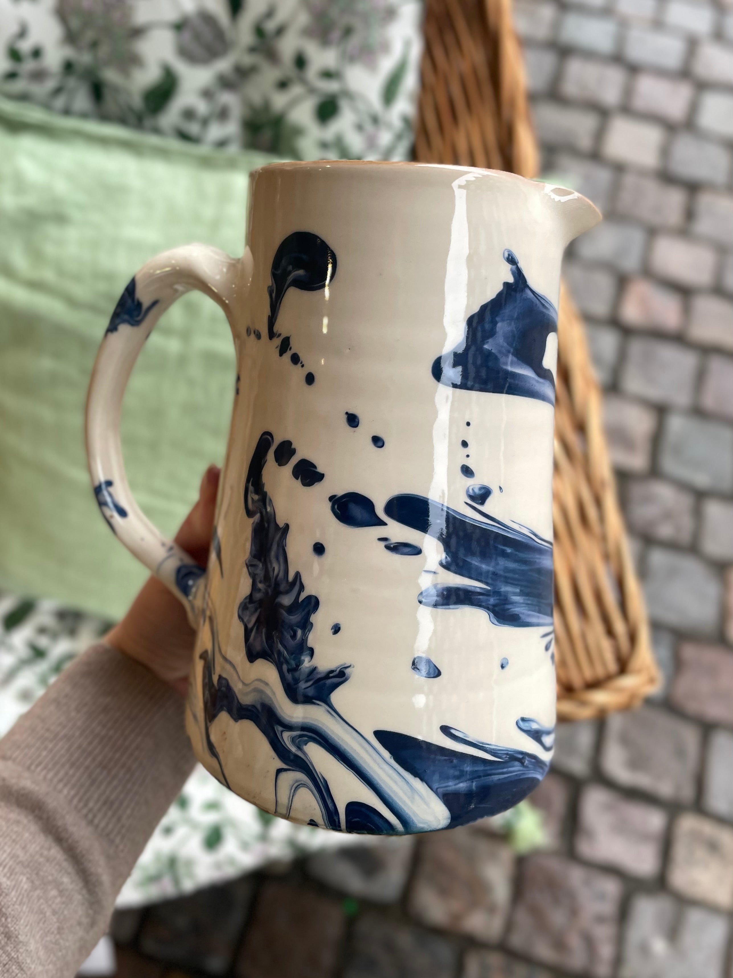 Keramisk kande i blå med splash design – køb hos butikalrum.dk
