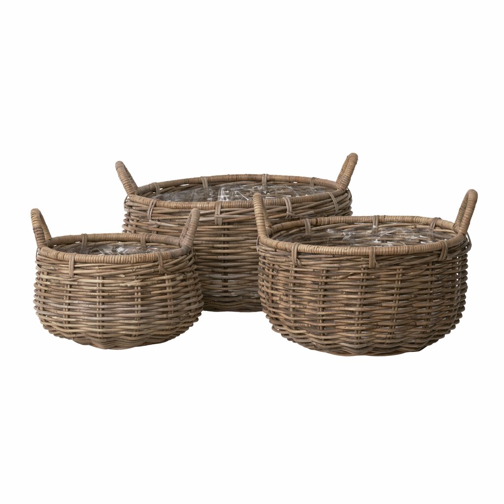 Rattan- og flettede kurve til udendørs brug – ideelle til planter, tæpper eller opbevaring af legetøj på terrassen.