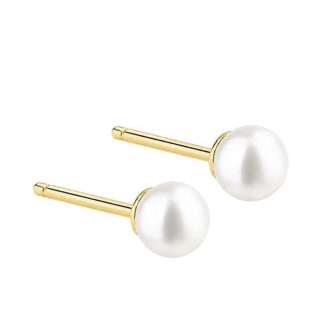 Lizzy Pearl 5 mm ørestikker fra Aqua Dulce med hvide ferskvandsperler i 925 forgyldt sterling sølv.