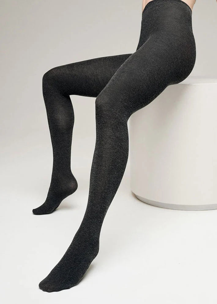 Love You Cashmere strømpebukser fra MPwoman i Black Melange, 80 denier med kashmir og elastisk pasform – køb hos butikalrum.dk.