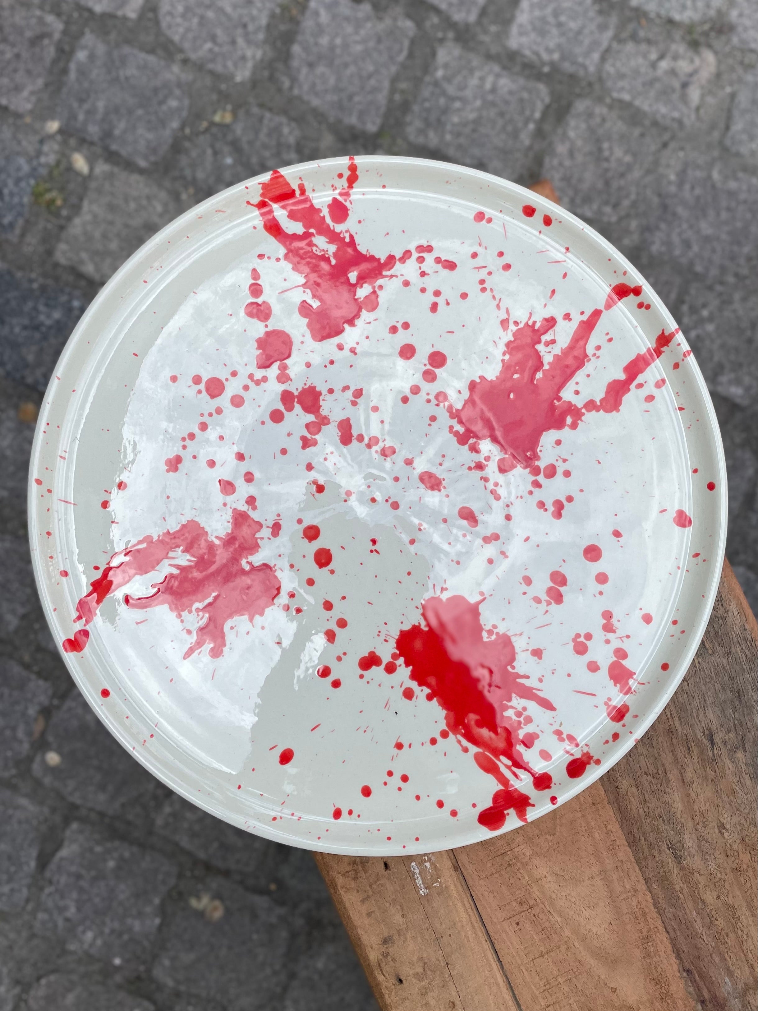 Pizza tallerken med rød splash på hvid baggrund Ø33 cm