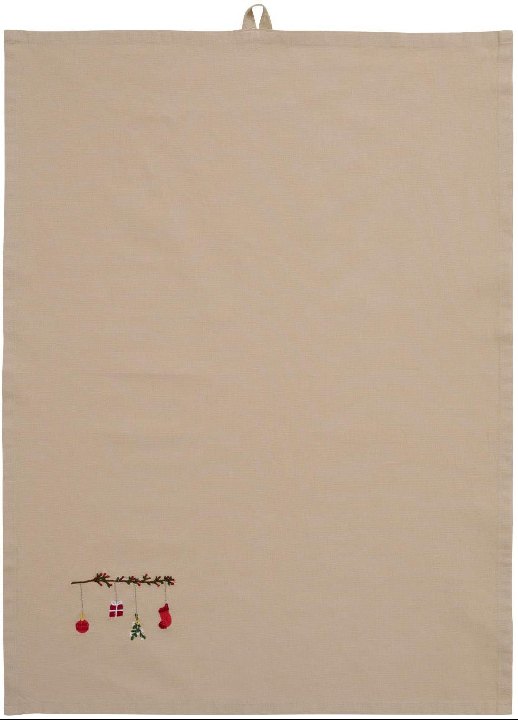 Hørfarvet viskestykke Tradition med broderet gren, røde bær og hængende julepynt, 50 x 70 cm – køb hos butikalrum.dk.