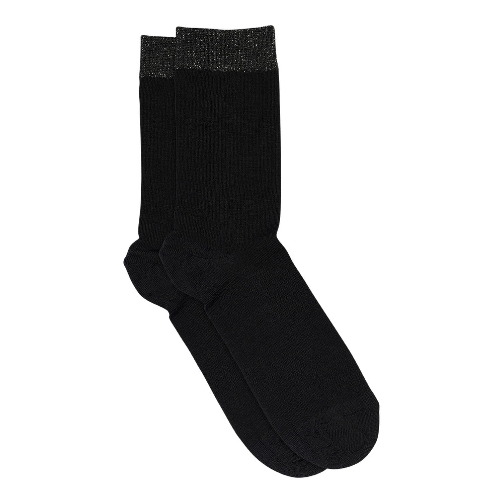Wool/Silk Socks fra MPwoman i Black med bred glimmerkant, merinould og silke – køb hos butikalrum.dk.